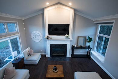 2 Living Room 3
