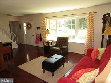 1575 Bromley Dr, Harleysville, PA 19438 - photo 5