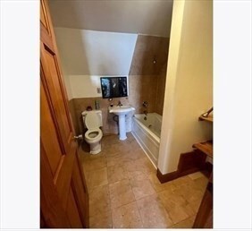 7 Gayland St unit 3, Dorchester, MA 02125 - photo 5