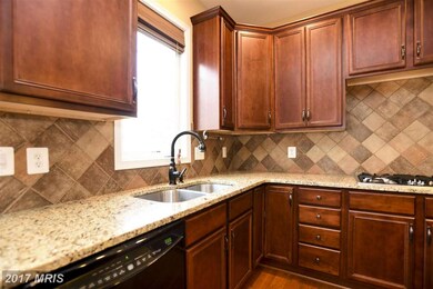 25251 Justice Dr, Chantilly, VA 20152 - photo 2