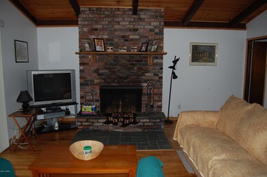 125 Granite Dr, Hawley, PA 18428 - photo 3