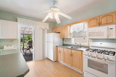 11 Coffey St, Dorchester, MA 02122 - photo 6