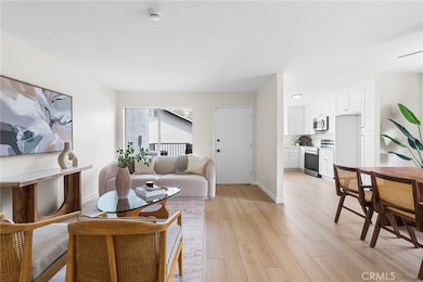 1738 N Cedar Glen Dr unit B, Anaheim, CA 92807 - photo 3