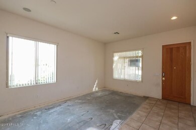003-3952624-small