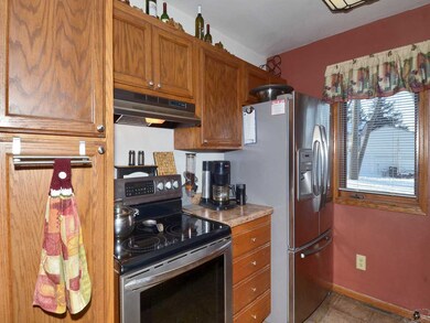 478 Waterman Ct, Oregon, WI 53575 - photo 6