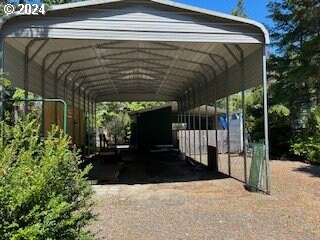 257 Outer Dr, Florence, OR 97439 - photo 2