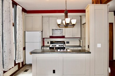 87 Pine Grove unit 87, Amherst, MA 01002 - photo 4