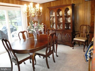 811 Chestnut Tree Dr, Annapolis, MD 21409 - photo 2