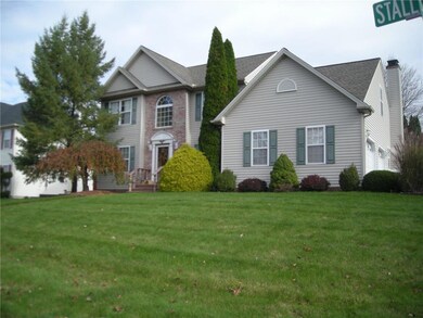 513 Stallion Dr, Allentown, PA 18106 - photo 2