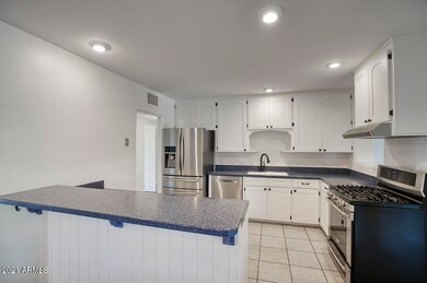 6112 N 16th Dr, Phoenix, AZ 85015 - photo 7