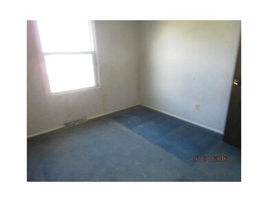 107 Locust Glen Dr, Cranston, RI 02921 - photo 6