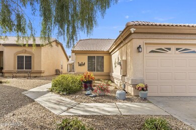 2-web-or-mls-10381-w-burnett-rd