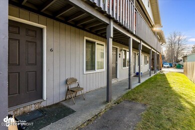 02-Front Exterior_ELI08435-Edit