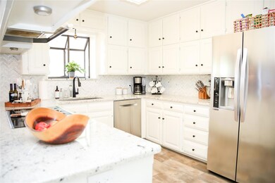 1149 Michael Sean Dr, Bedford, TX 76021 - photo 6