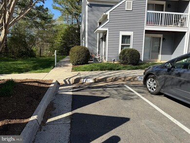 5825 Orchard Hill Ct, Clifton, VA 20124 - photo 3