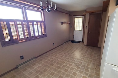 603 S Dixon Ave, Dixon, IL 61021 - photo 7