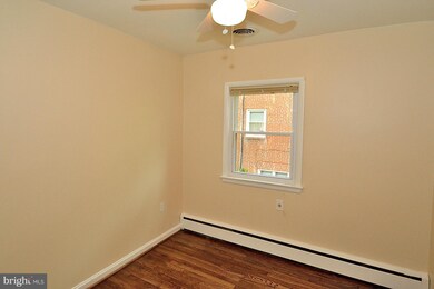 19 W Taylor Run Pkwy, Alexandria, VA 22314 - photo 6