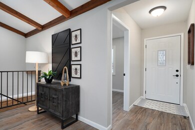 104 N Ellen-11