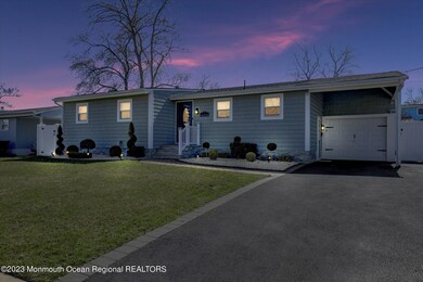 7 Bucknell Dr, Hazlet, NJ 07730 - photo 2