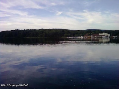 103 Buck Ridge Dr, Drums, PA 18222 - photo 2