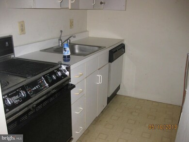 512 S Charles St, Baltimore, MD 21201 - photo 5