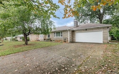 83 Forest Dr, Jeffersonville, IN 47130 - photo 2