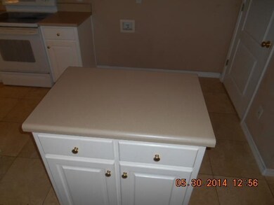 3408 Holt Cir, Pensacola, FL 32526 - photo 6