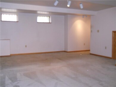 1316 Sheffield St, Pittsburgh, PA 15233 - photo 7