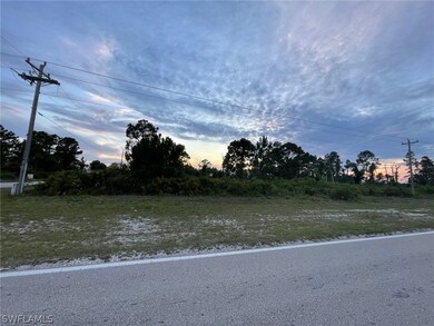 946 Columbus Blvd S, Lehigh Acres, FL 33974 - photo 7