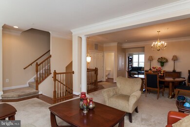 5603 Harrington Falls Ln unit T, Alexandria, VA 22312 - photo 5