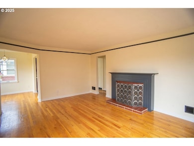 118 E 38th St, Vancouver, WA 98663 - photo 6