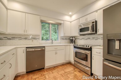 Charlevoix 3598-6