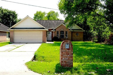 7117 Elbert St, Houston, TX 77028 - photo 2