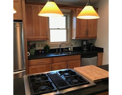 8 Grover St unit A, Salisbury, MA 01952 - photo 4