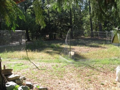 174 Fish Hatchery Rd, Grants Pass, OR 97527 - photo 2