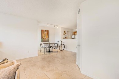 1215 Crystal Way unit K, Delray Beach, FL 33444 - photo 6