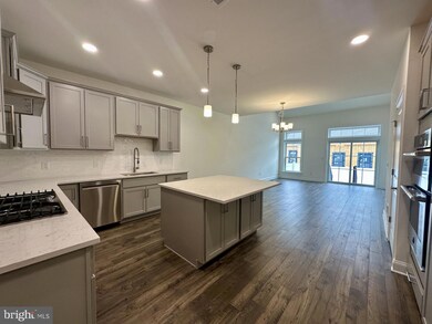 46 Kay Chiarello Way, Trenton, NJ 08690 - photo 5