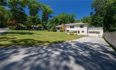 31 Maplecrest Dr, Greenville, RI 02828 - photo 7