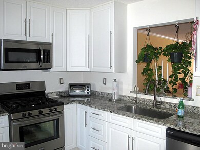 34 Cottage Field Ct, Germantown, MD 20874 - photo 6