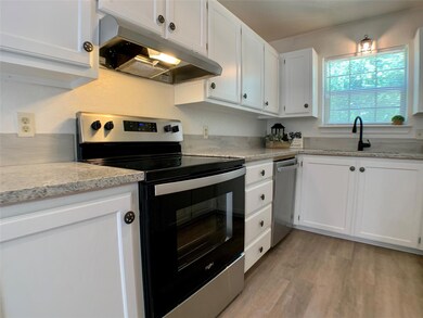 709 Shady Grove Ct, Granbury, TX 76049 - photo 5