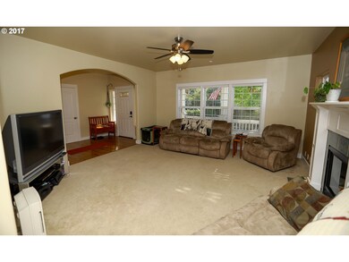 3691 Hyacinth St, Eugene, OR 97404 - photo 4