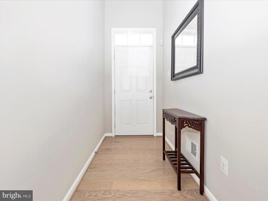 20219 Capital Ln, Hagerstown, MD 21742 - photo 4