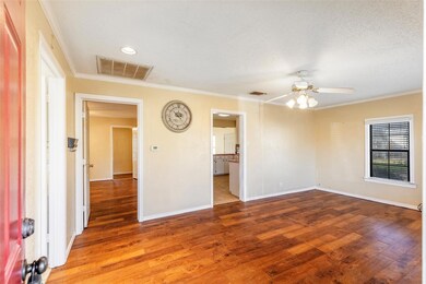 109 W 2nd St, Weatherford, TX 76086 - photo 6
