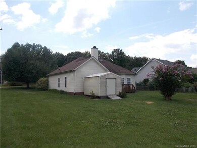 19504 Tryon St, Cornelius, NC 28031 - photo 5