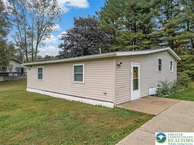 104 Grape Ln, Kunkletown, PA 18058 - photo 4