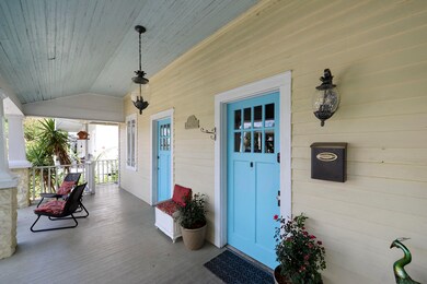 208 Union St, Bay Saint Louis, MS 39520 - photo 3