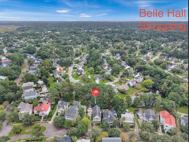 Proximity to Belle Hall Shops