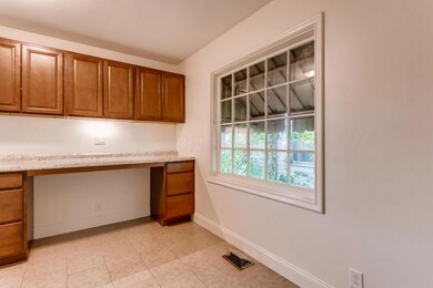 2738 Allegheny Avenue Columbus-print-012
