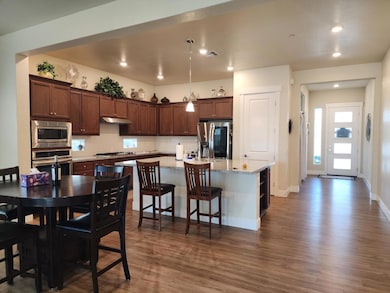 1267 Laurel Dr, Manteca, CA 95336 - photo 3