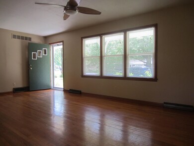 Living Room to Entry